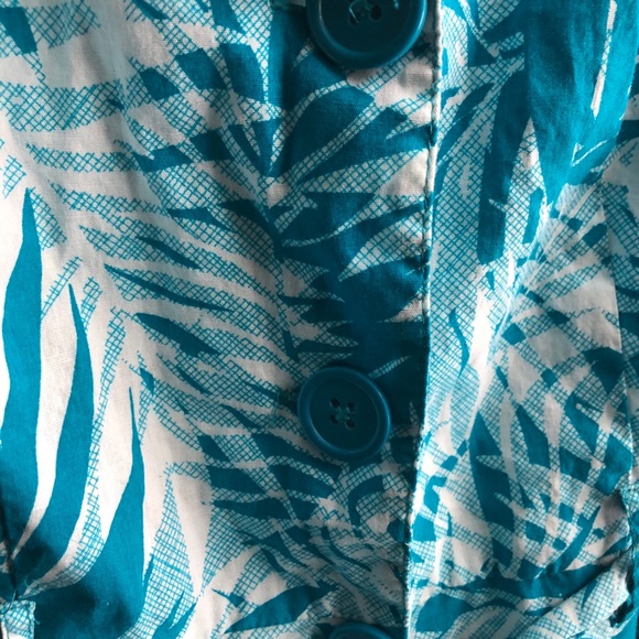 Sz s mme gabrielle palm print halter button down - Picture 2 of 6